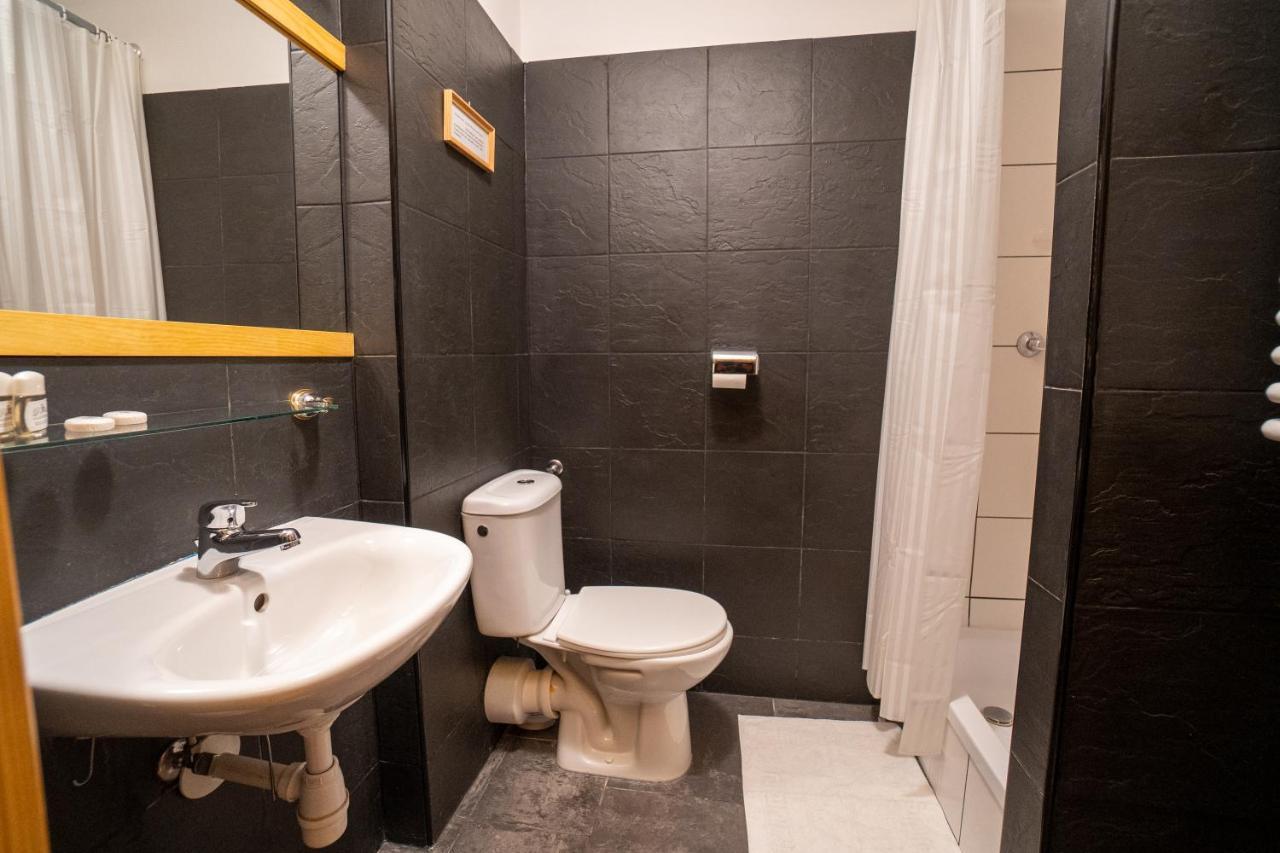 ウストシキ・ドルネ Gosciniec Debowa Gazdowka Bed & Breakfast エクステリア 写真