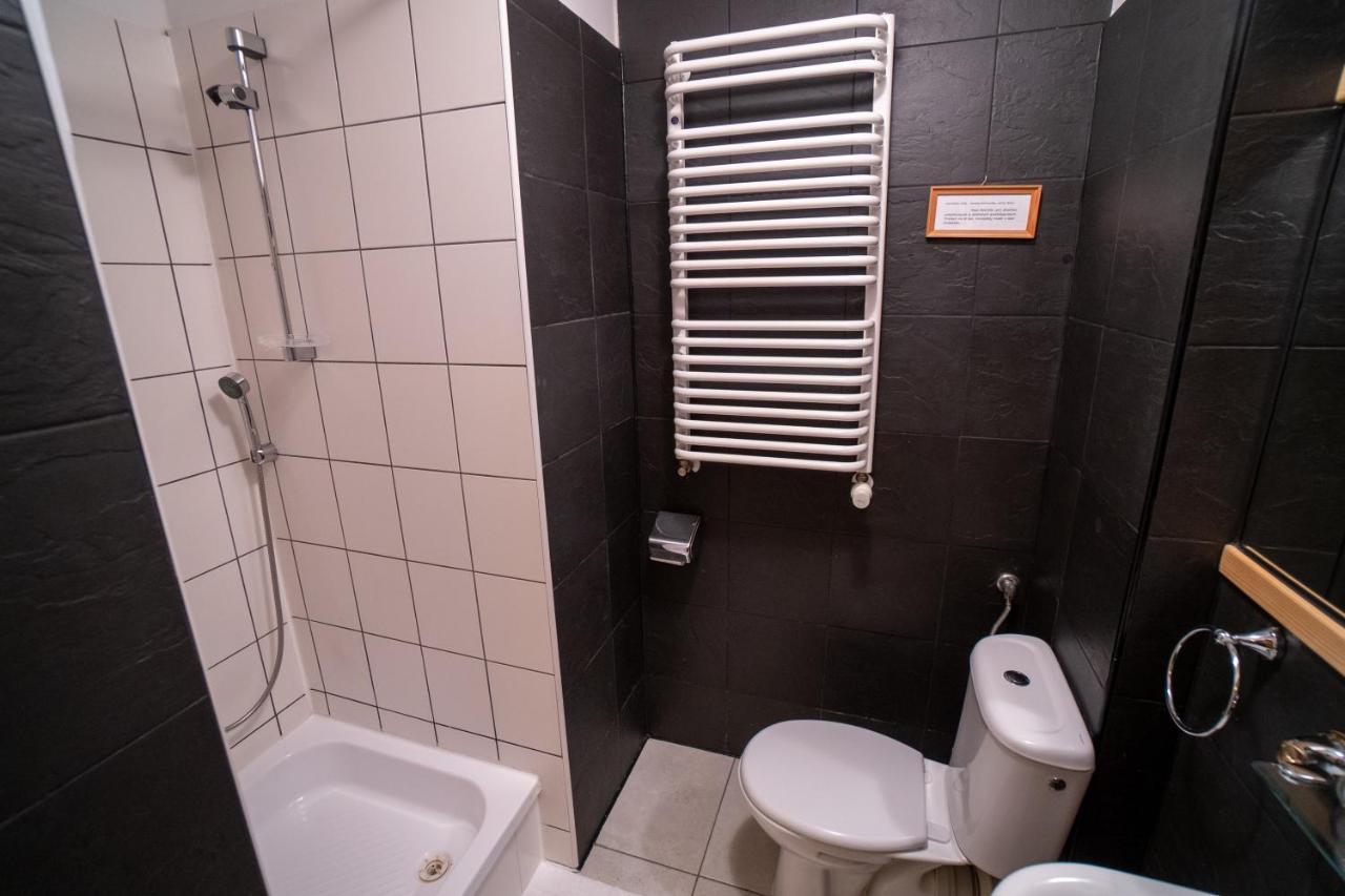 ウストシキ・ドルネ Gosciniec Debowa Gazdowka Bed & Breakfast エクステリア 写真