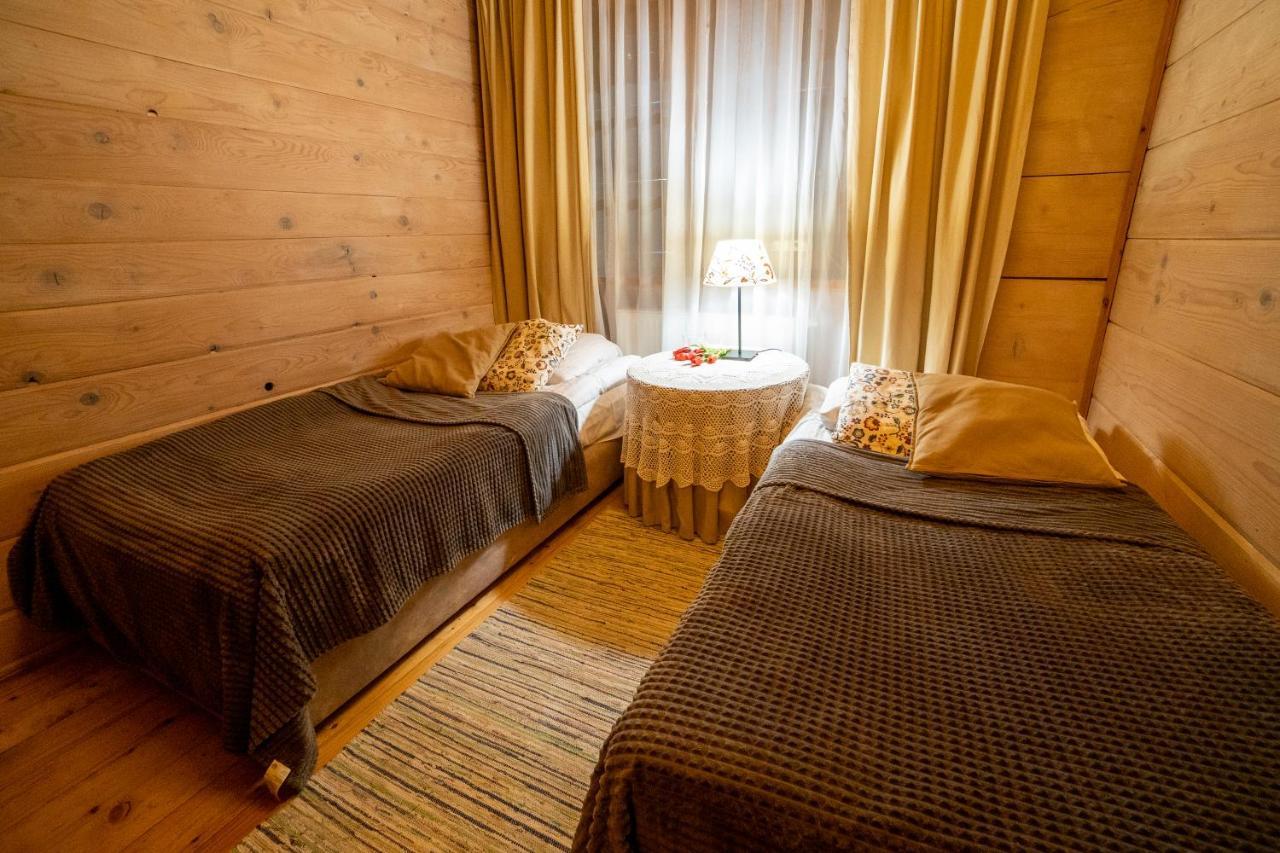 ウストシキ・ドルネ Gosciniec Debowa Gazdowka Bed & Breakfast エクステリア 写真