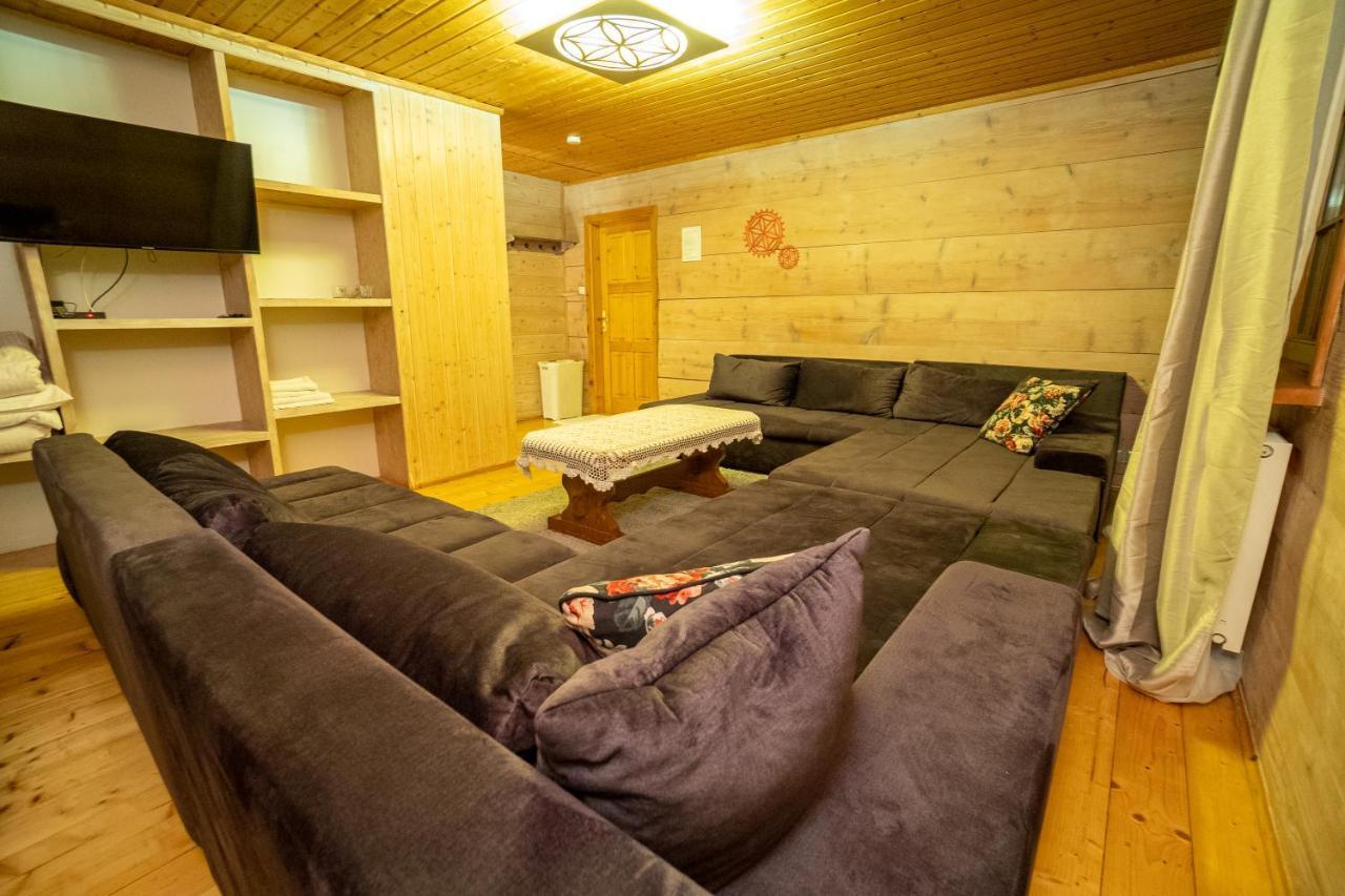 ウストシキ・ドルネ Gosciniec Debowa Gazdowka Bed & Breakfast エクステリア 写真
